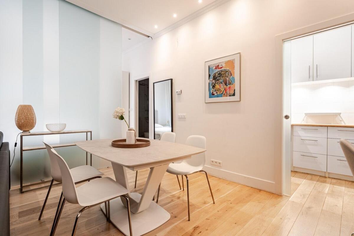 Montorgueil Apartment